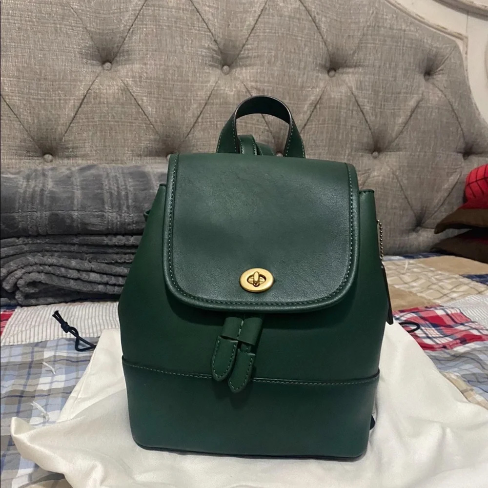 Coach 1941 original Turnlock backpack - Picture 1 of 6
